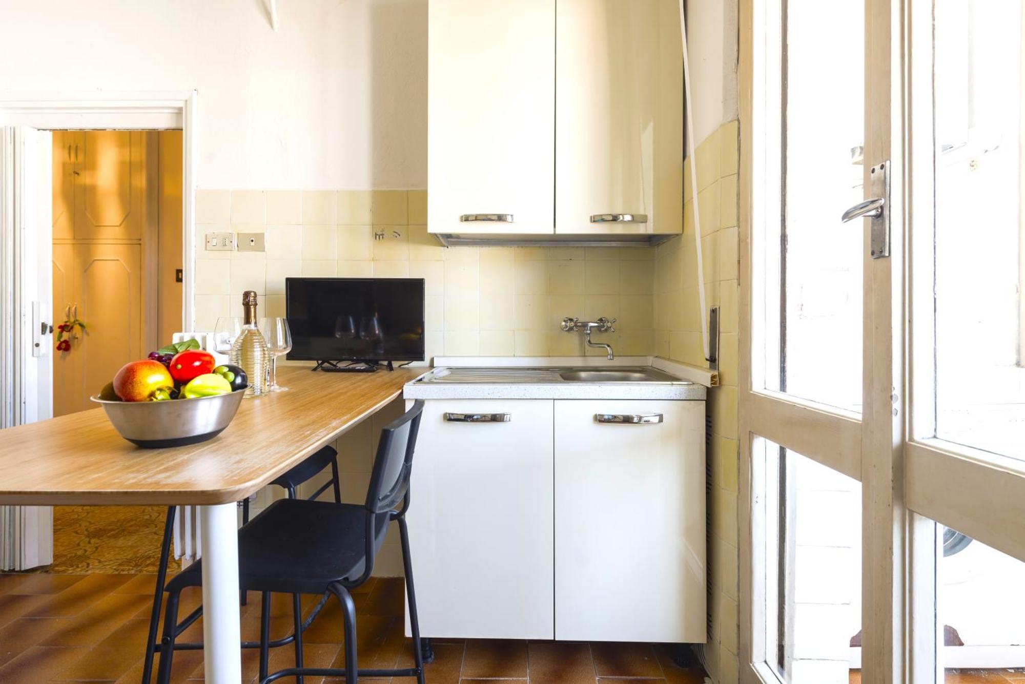 Hostly-Ai Due Passi Apartment Pisa Bagian luar foto