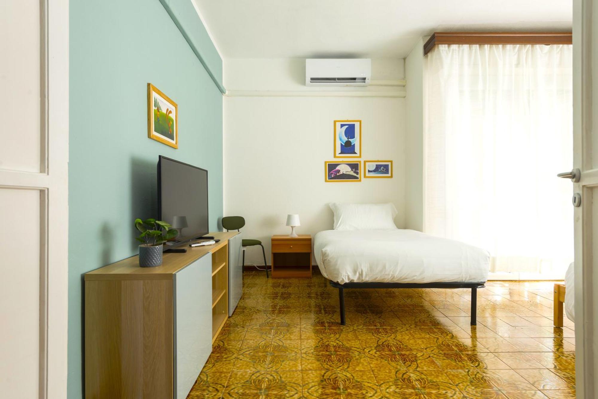 Hostly-Ai Due Passi Apartment Pisa Bagian luar foto